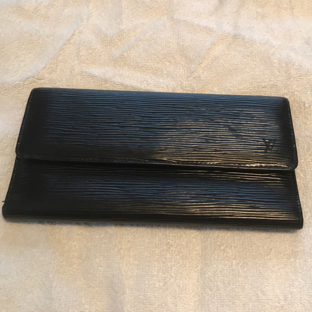 Louis Vuitton black epi leather tri fold wallet